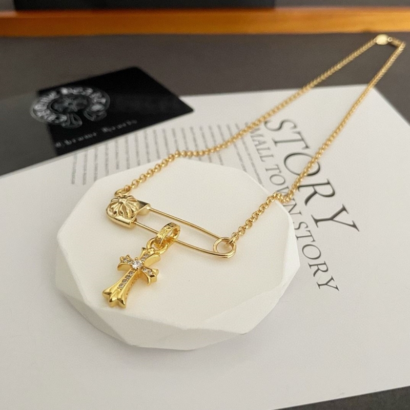 Ch**me He**ts necklaces